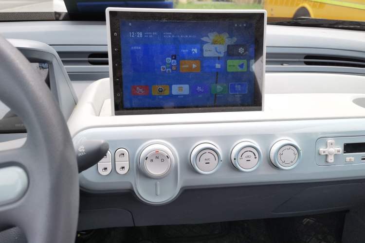 Used Bestune Pony 2025 222km Range Agile Horse Audio And AC Panel