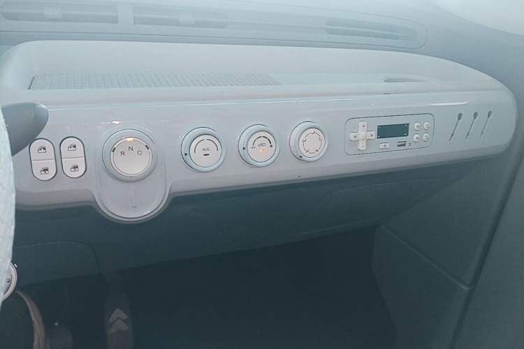 Used Bestune Pony 2025 222km Clever Horse Audio And AC Panel