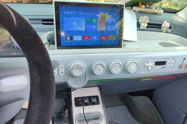 Used Bestune Pony 2025 222km Range Agile Horse Audio And AC Panel