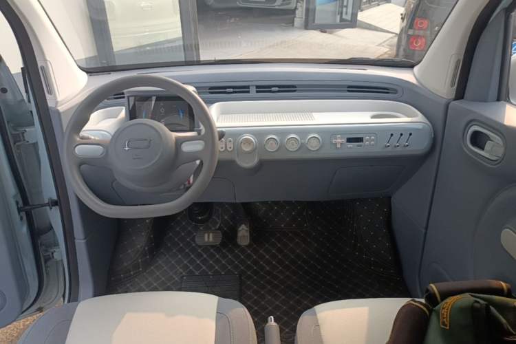 Used Bestune Pony 2025 222km Range Agile Horse Center Console
