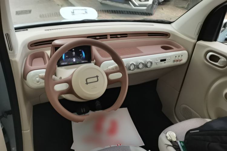 Used Bestune Pony 2025 222km Range Agile Horse Center Console