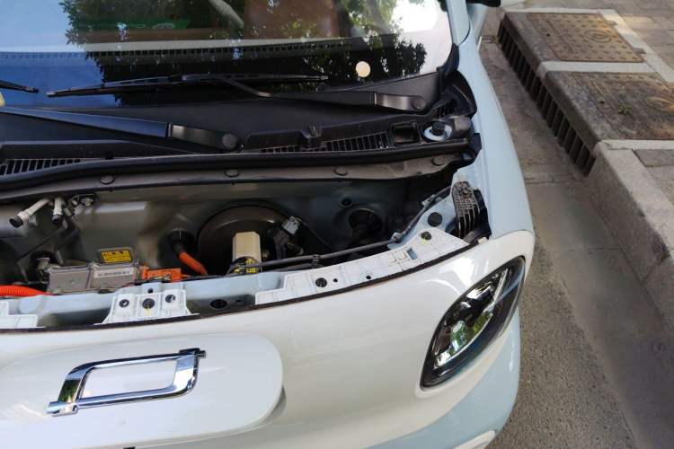 Used Bestune Pony 2025 222km Range Agile Horse Engine Bay Left