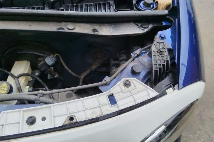 Used Bestune Pony 2025 222km Lightning Horse Engine Bay Left