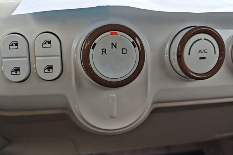 Used Bestune Pony 2025 222km Range Agile Horse Gear Lever