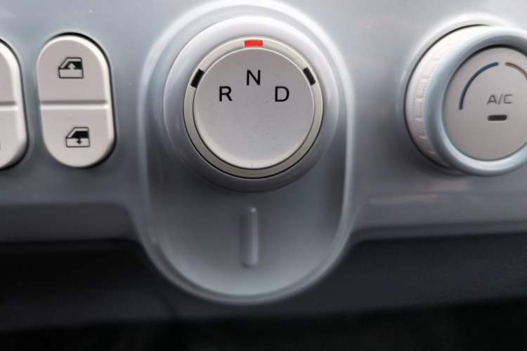 Used Bestune Pony 2025 222km Range Agile Horse Gear Lever