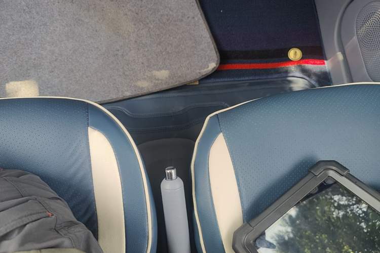 Used Bestune Pony 2025 222km Range Agile Horse Gear Lever