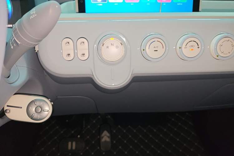 Used Bestune Pony 2025 222km Range Elegant Horse Gear Lever