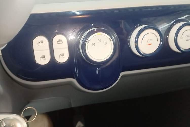 Used Bestune Pony 2025 222km Range Agile Horse Gear Lever