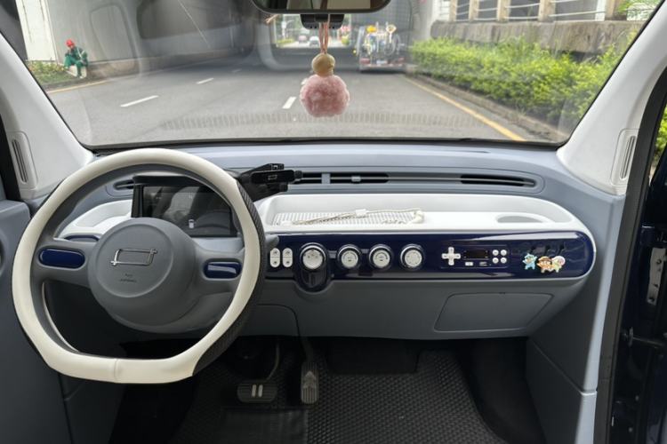 Used Bestune Pony 2025 222km Lightning Horse Interior 4