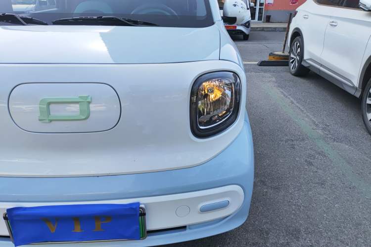 Used Bestune Pony 2025 222km Range Agile Horse Left Front Headlight
