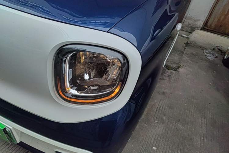 Used Bestune Pony 2025 222km Range Agile Horse Left Front Headlight