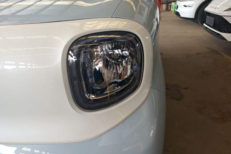 Used Bestune Pony 2025 222km Range Agile Horse Left Front Headlight