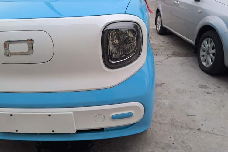 Used Bestune Pony 2025 222km Range Agile Horse Left Front Headlight