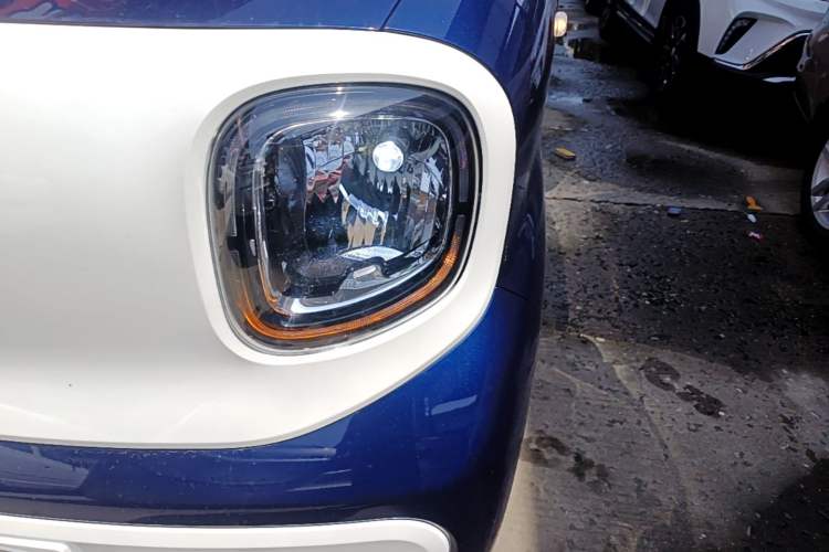 Used Bestune Pony 2025 222km Range Agile Horse Left Front Headlight