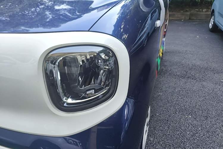 Used Bestune Pony 2025 222km Range Agile Horse Left Front Headlight