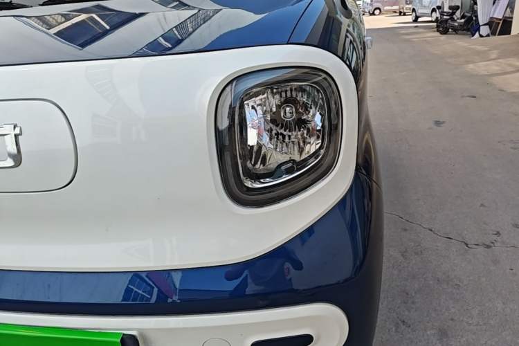 Used Bestune Pony 2025 222km Range Agile Horse Left Front Headlight