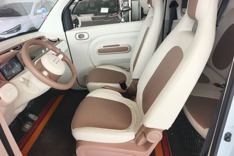 Used Bestune Pony 2025 222km Range Lingxi Horse Left Front Seat