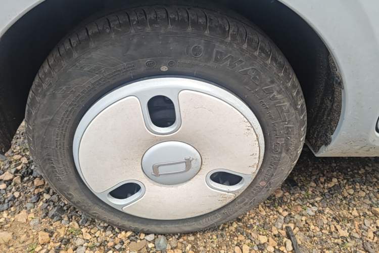 Used Bestune Pony 2025 222km Clever Horse Left Front Wheel Hub