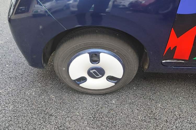Used Bestune Pony 2025 222km Range Agile Horse Left Front Wheel Hub
