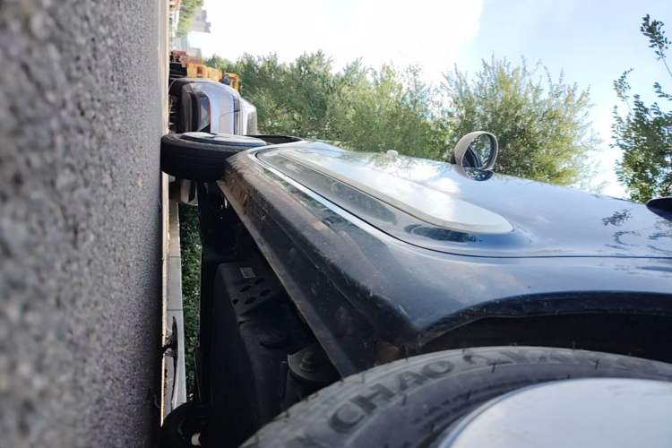 Used Bestune Pony 2025 222km Lightning Horse Left Side Sill