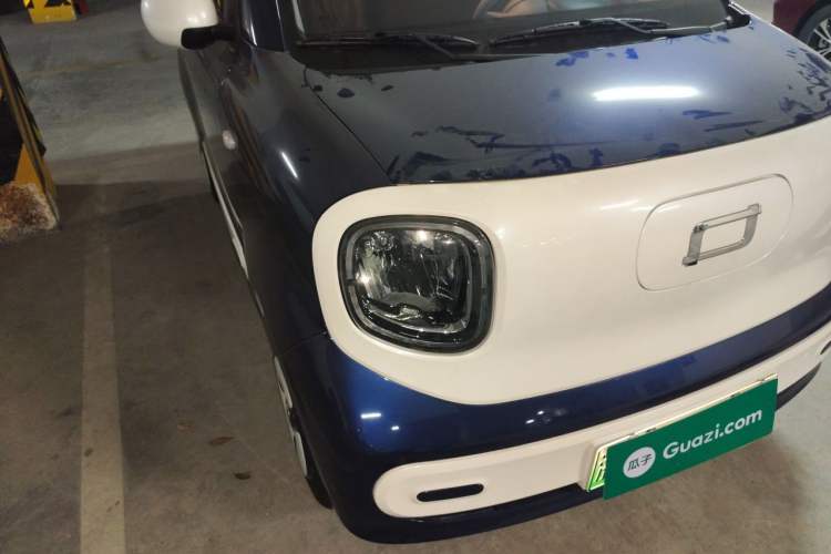 Used Bestune Pony 2025 222km Range Agile Horse Right Front Headlight