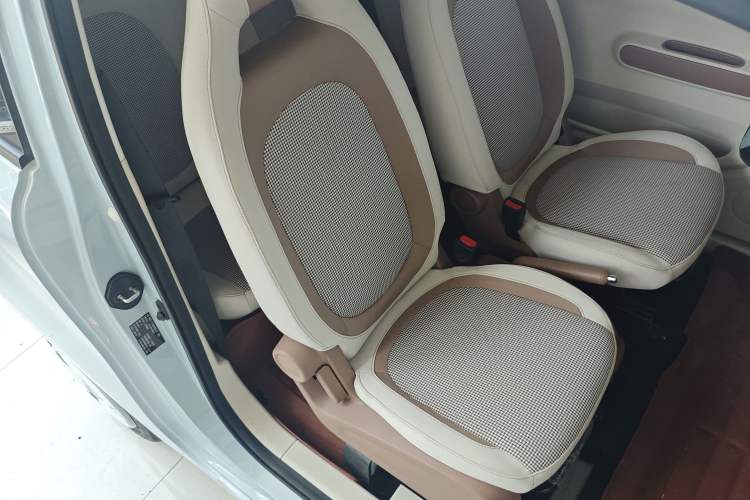 Used Bestune Pony 2025 222km Clever Horse Right Front Seat