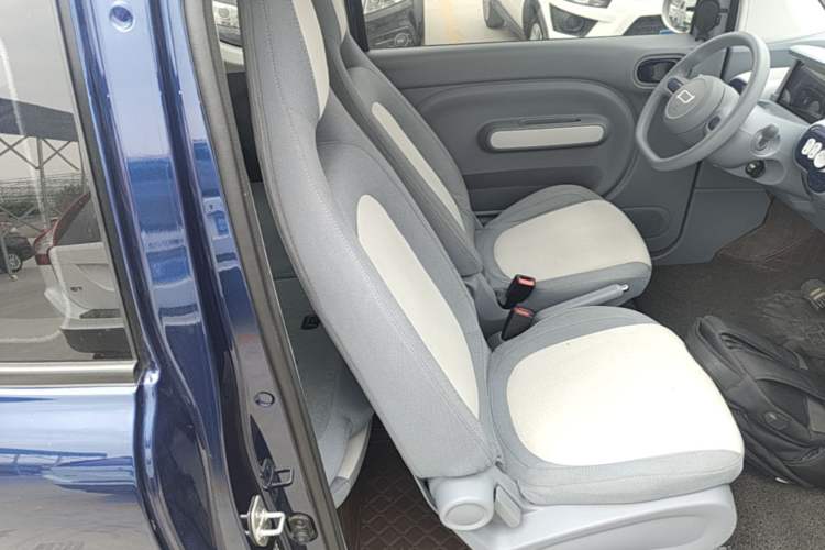 Used Bestune Pony 2025 222km Lightning Horse Right Front Seat