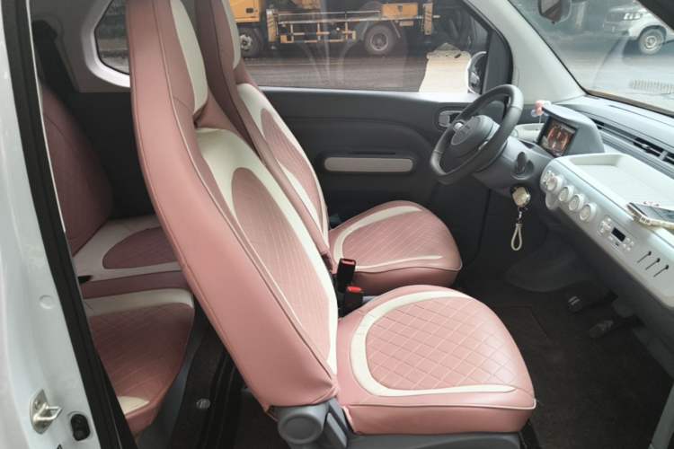 Used Bestune Pony 2025 222km Range Agile Horse Right Front Seat