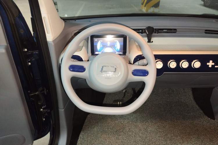 Used Bestune Pony 2025 222km Range Agile Horse Steering Wheel