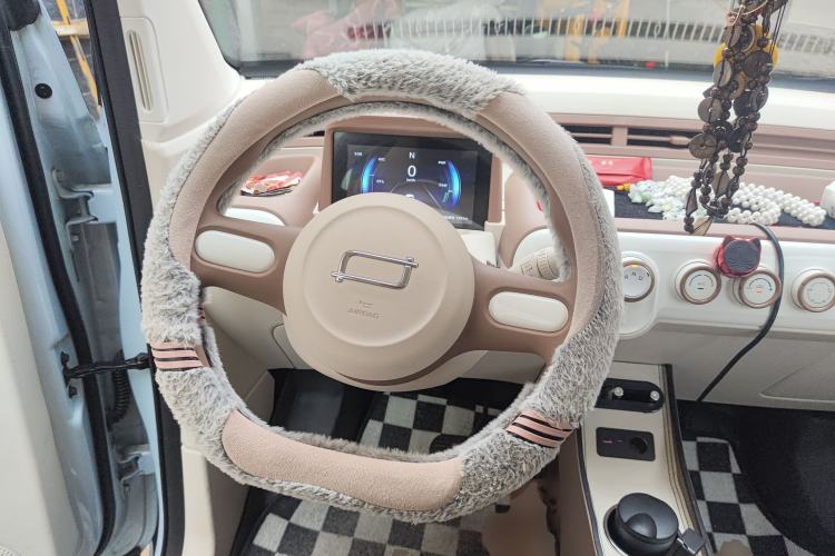 Used Bestune Pony 2025 222km Range Agile Horse Steering Wheel