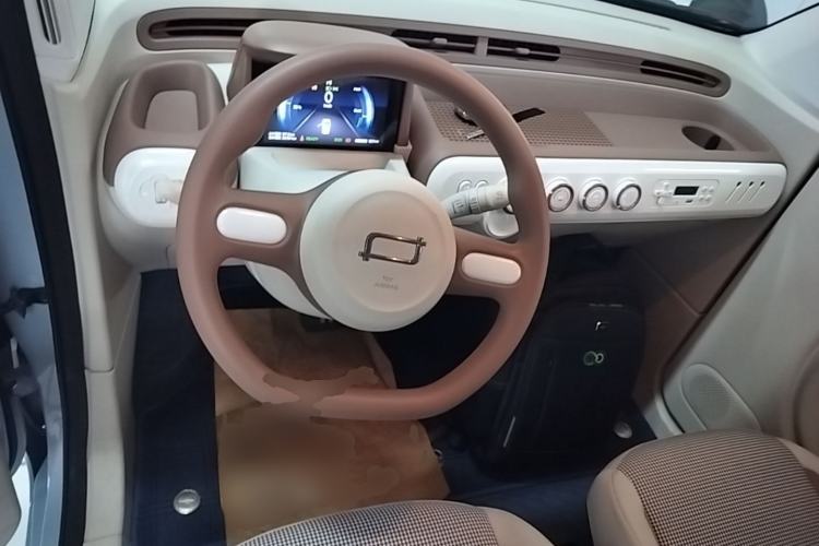Used Bestune Pony 2025 222km Range Agile Horse Steering Wheel