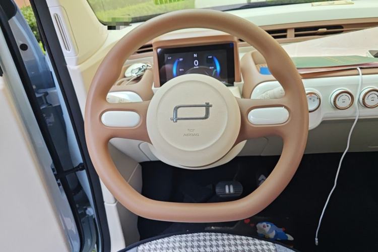 Used Bestune Pony 2025 222km Range Agile Horse Steering Wheel