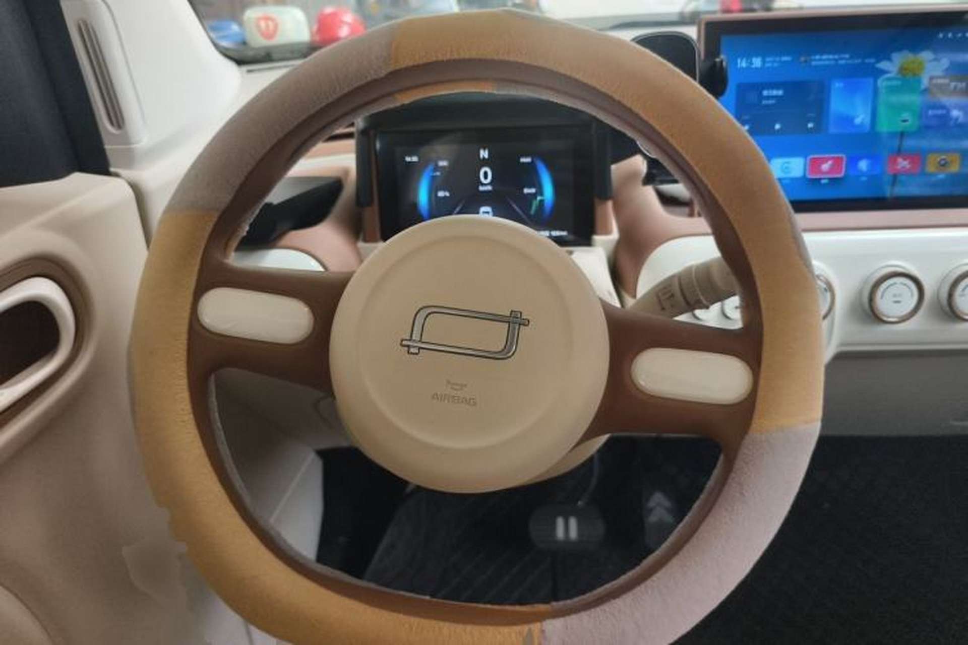 Used Bestune Pony 2025 222km Range Linglong Horse Steering Wheel