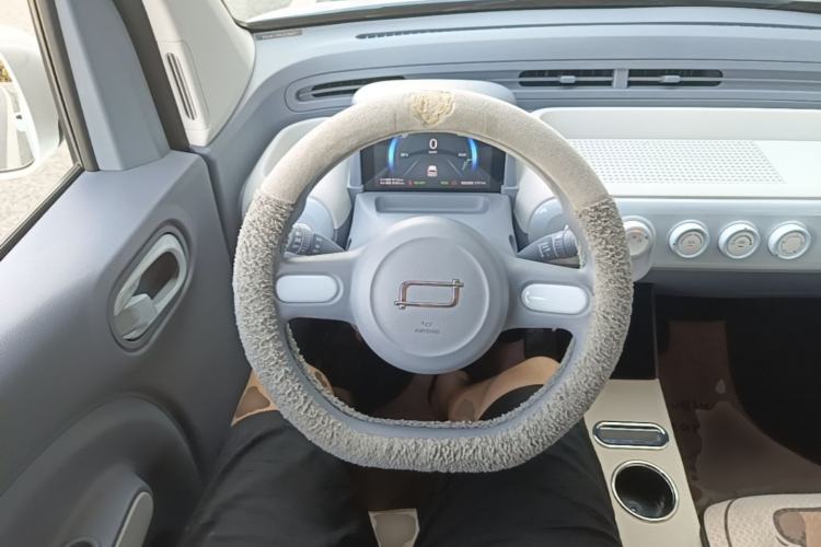 Used Bestune Pony 2025 222km Range Agile Horse Steering Wheel
