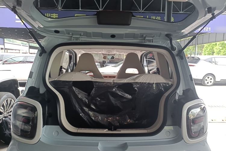 Used Bestune Pony 2025 222km Range Elegant Horse Trunk