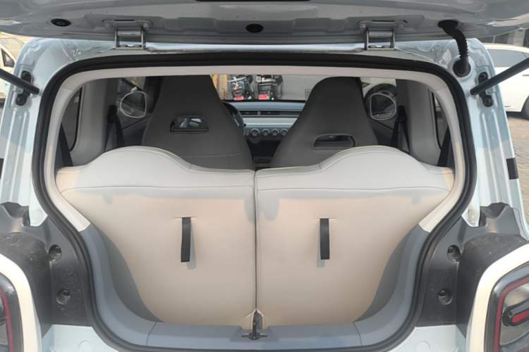 Used Bestune Pony 2025 222km Range Agile Horse Trunk