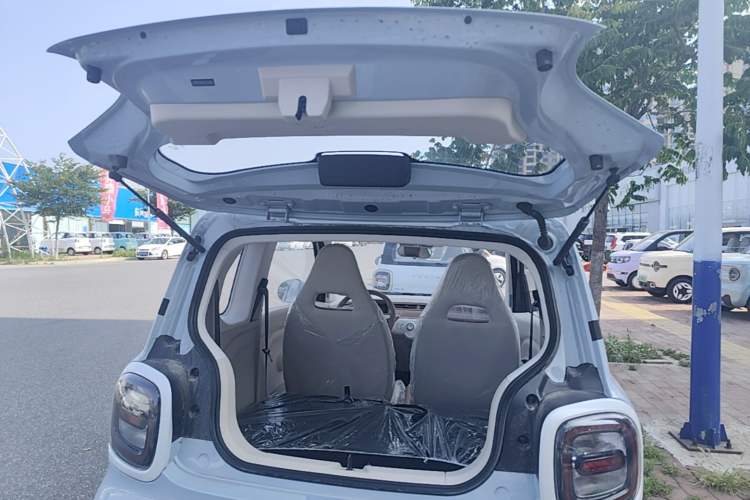 Used Bestune Pony 2025 222km Range Agile Horse Trunk