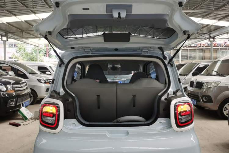 Used Bestune Pony 2025 222km Lightning Horse Trunk