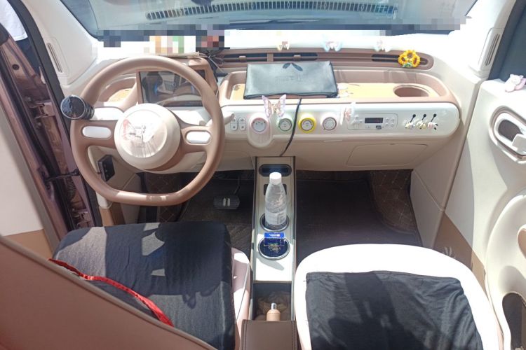Used Bestune Pony 2025 222km Range Agile Horse Center Console
