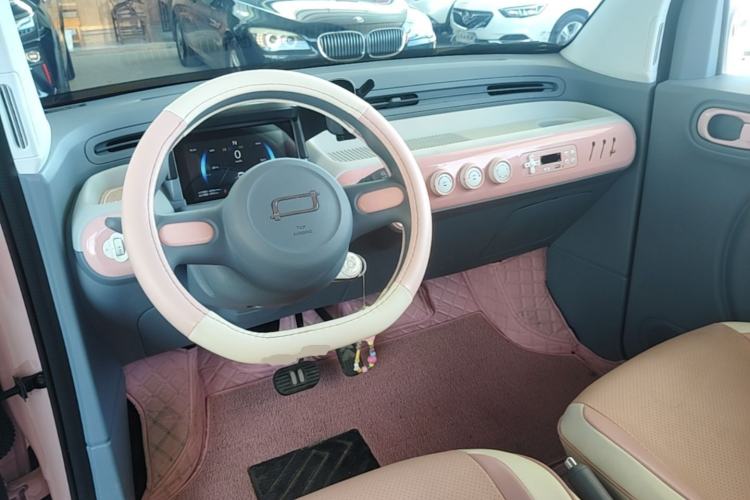 Used Bestune Pony 2025 222km Range Agile Horse Center Console