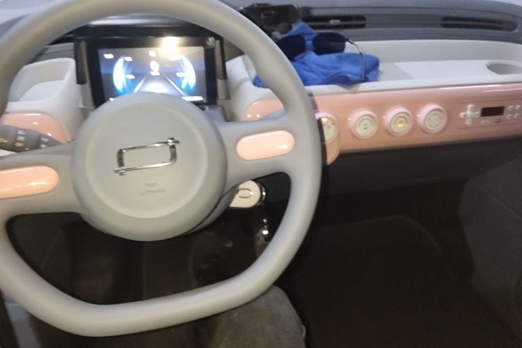 Used Bestune Pony 2025 222km Range Linglong Horse Center Console