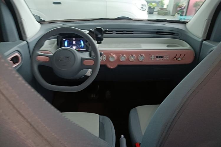 Used Bestune Pony 2025 222km Range Agile Horse Center Console