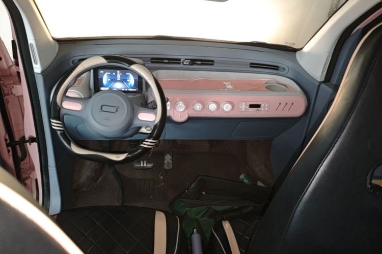 Used Bestune Pony 2025 222km Range Agile Horse Center Console