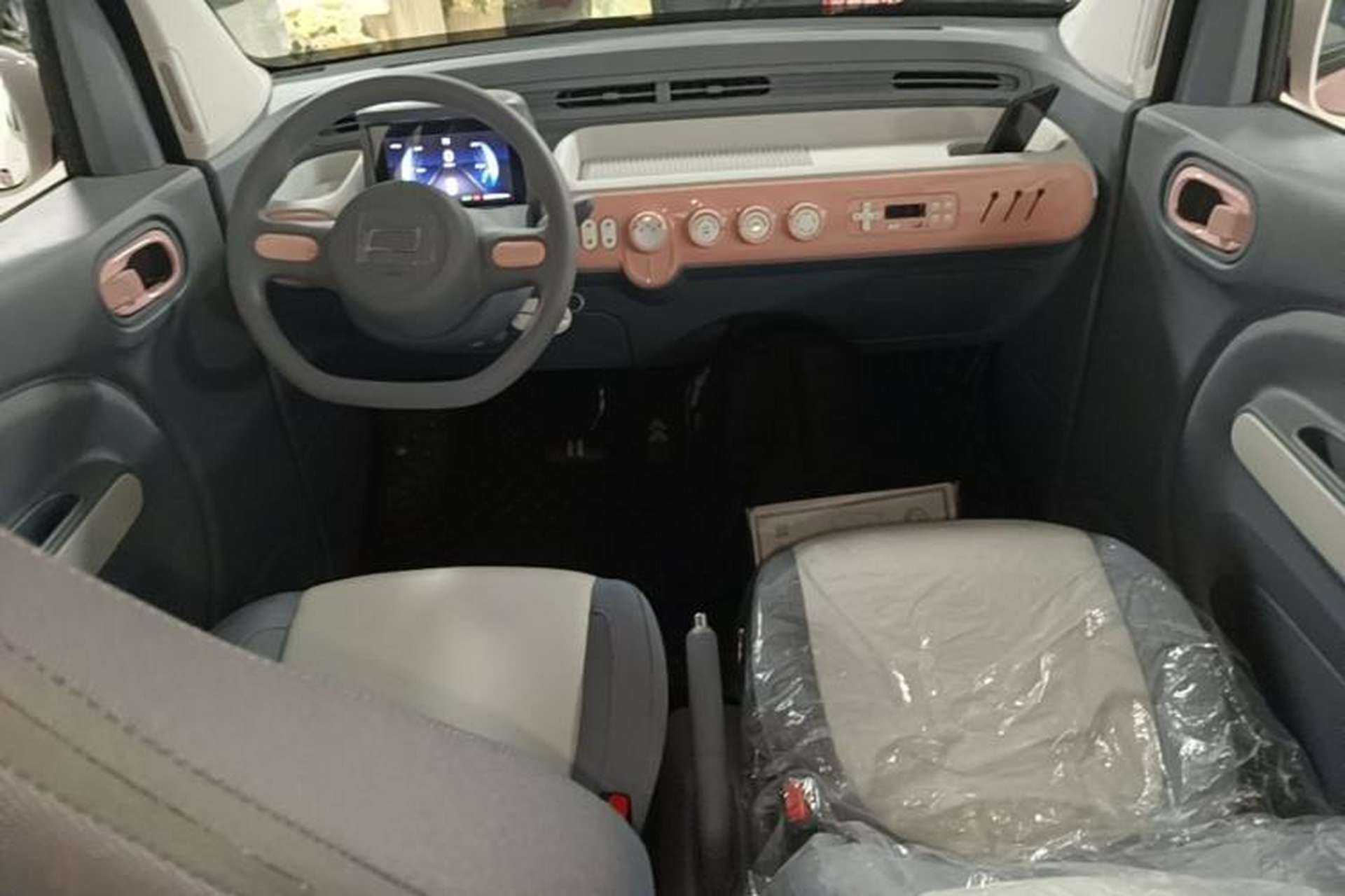 Used Bestune Pony 2025 222km Range Agile Horse Center Console