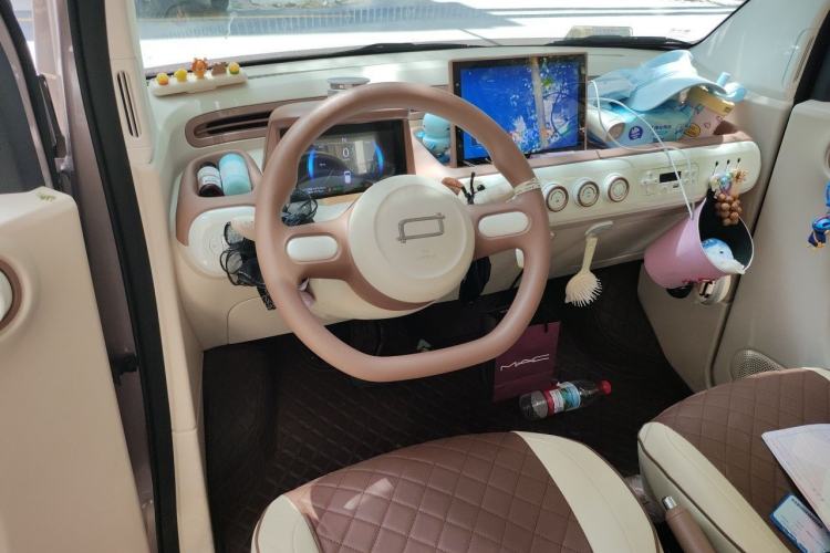 Used Bestune Pony 2025 222km Range Agile Horse Center Console