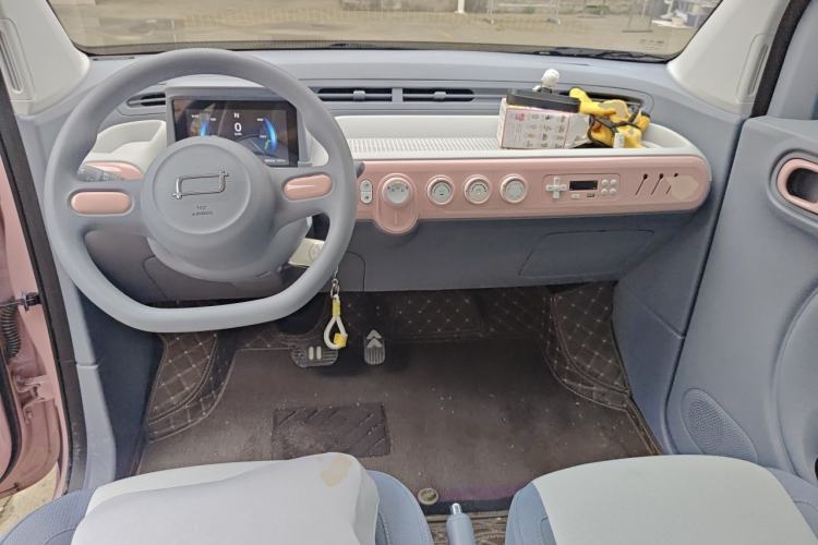 Used Bestune Pony 2025 222km Range Agile Horse Center Console