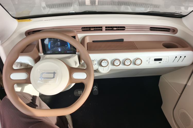 Used Bestune Pony 2025 222km Range Agile Horse Center Console