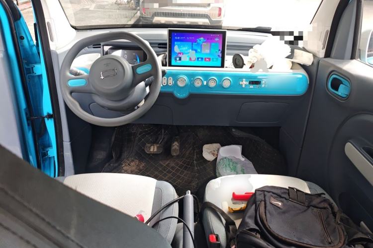 Used Bestune Pony 2025 222km Range Linglong Horse Center Console