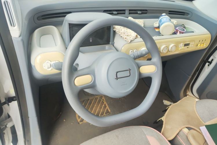 Used Bestune Pony 2025 222km Range Agile Horse Steering Wheel