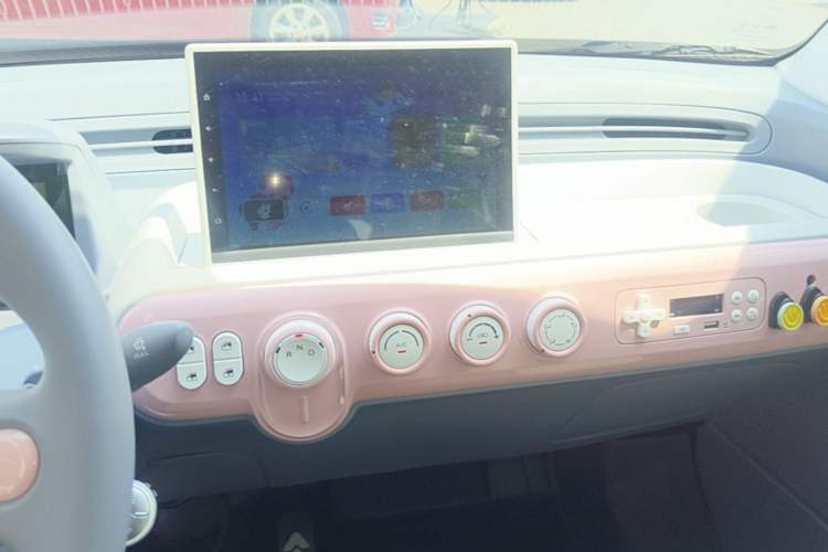 Used Bestune Pony 2025 222km Lightning Horse Audio And AC Panel
